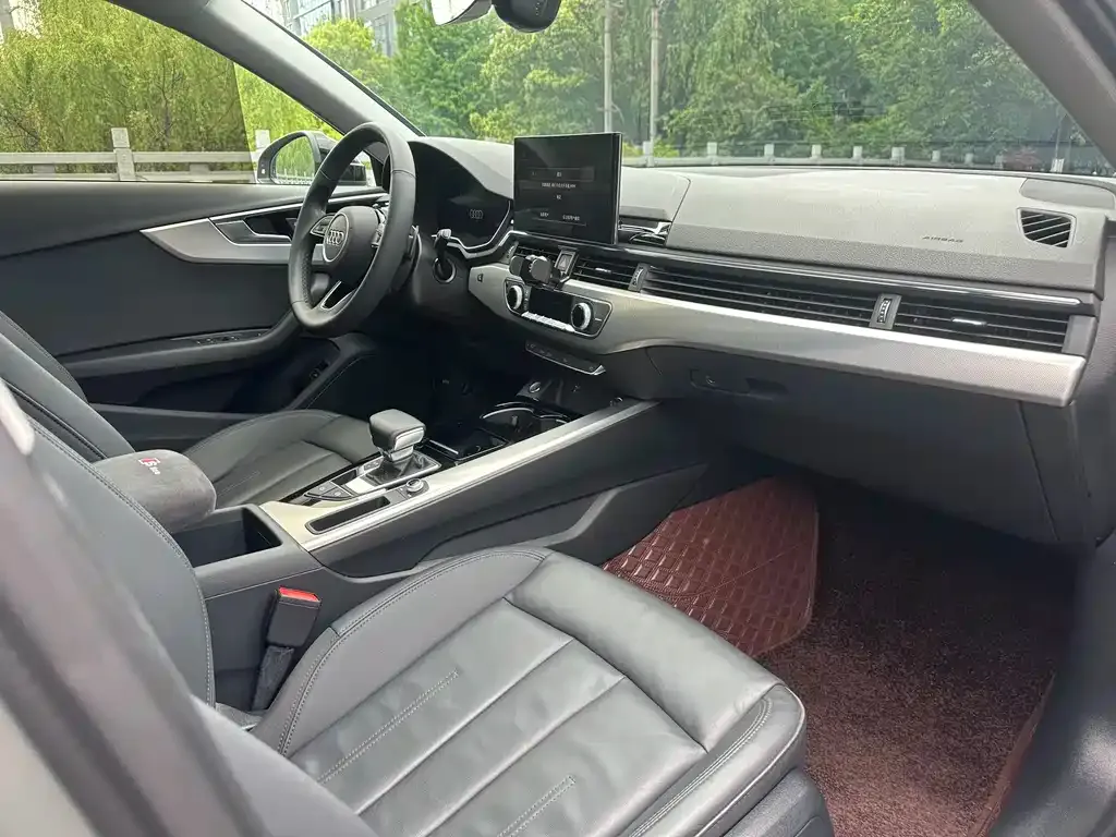 Audi A4 (Import) 2024 из CN, фото 6