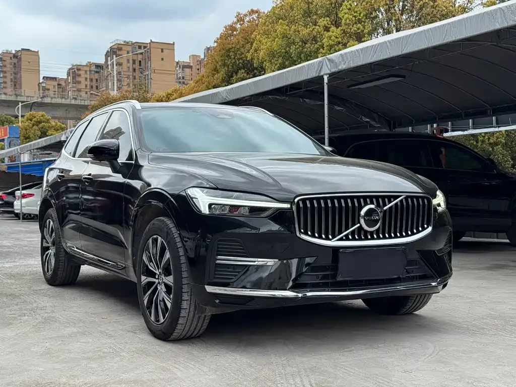 Volvo XC60 — фото 6