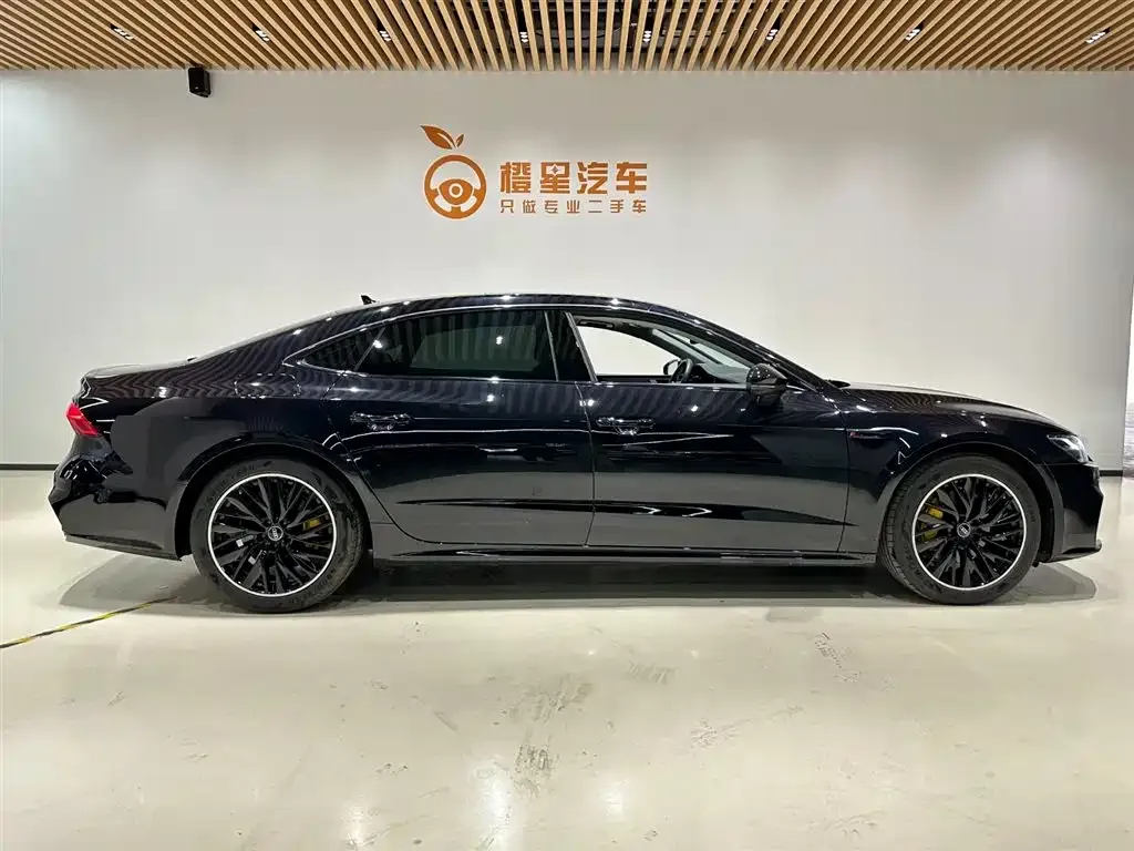Audi A7L 2024 из CN, фото 3