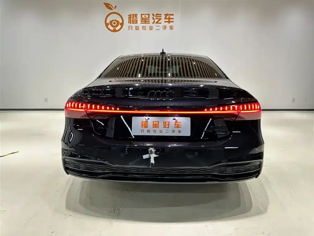 Audi A7L 2024 из CN, фото 2
