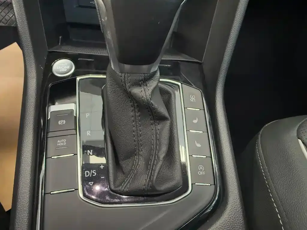 Volkswagen Tiguan L 2022 из CN, фото 4