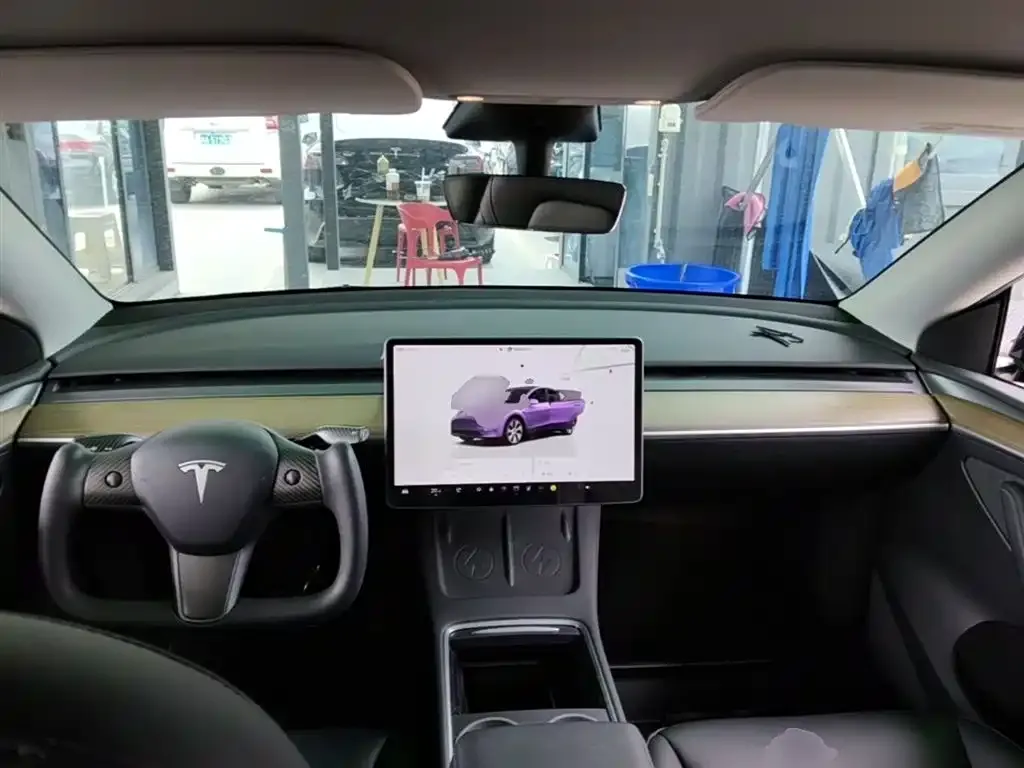 Tesla Model Y 2023 из CN, фото 2