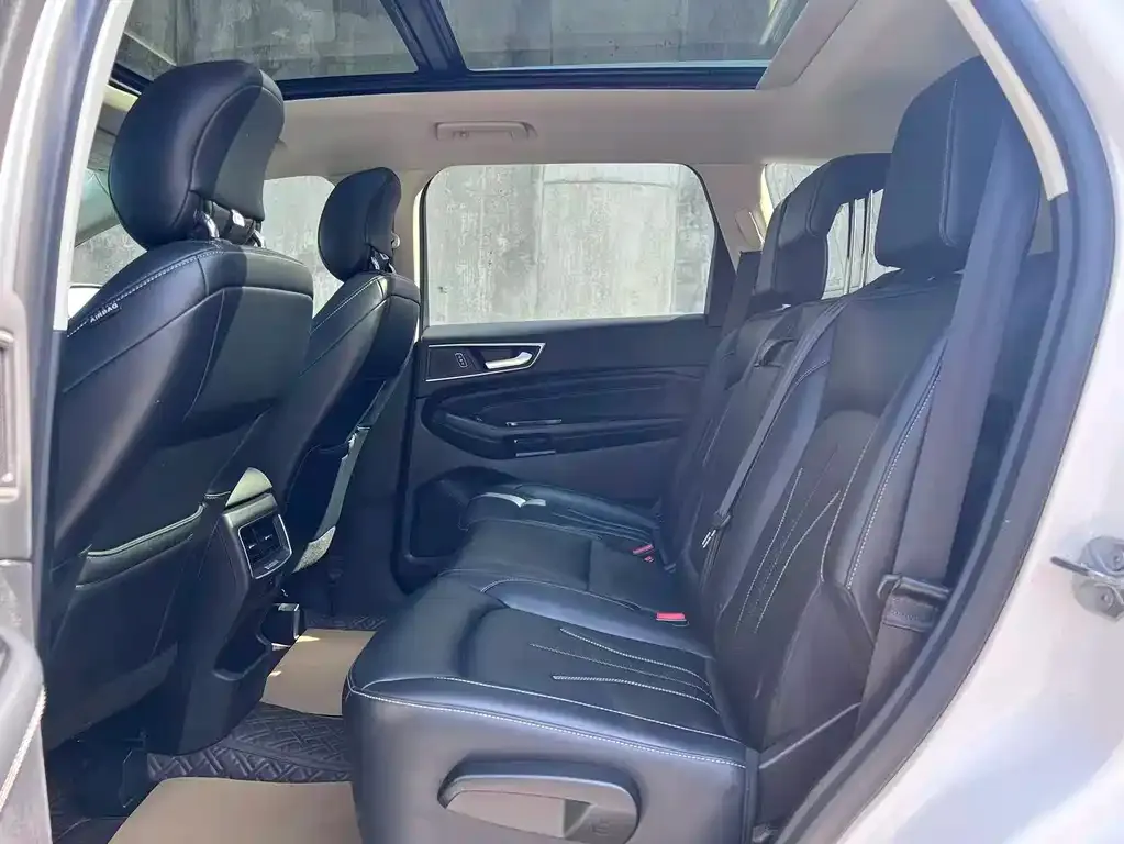 Ford Edge 2022 из CN, фото 3