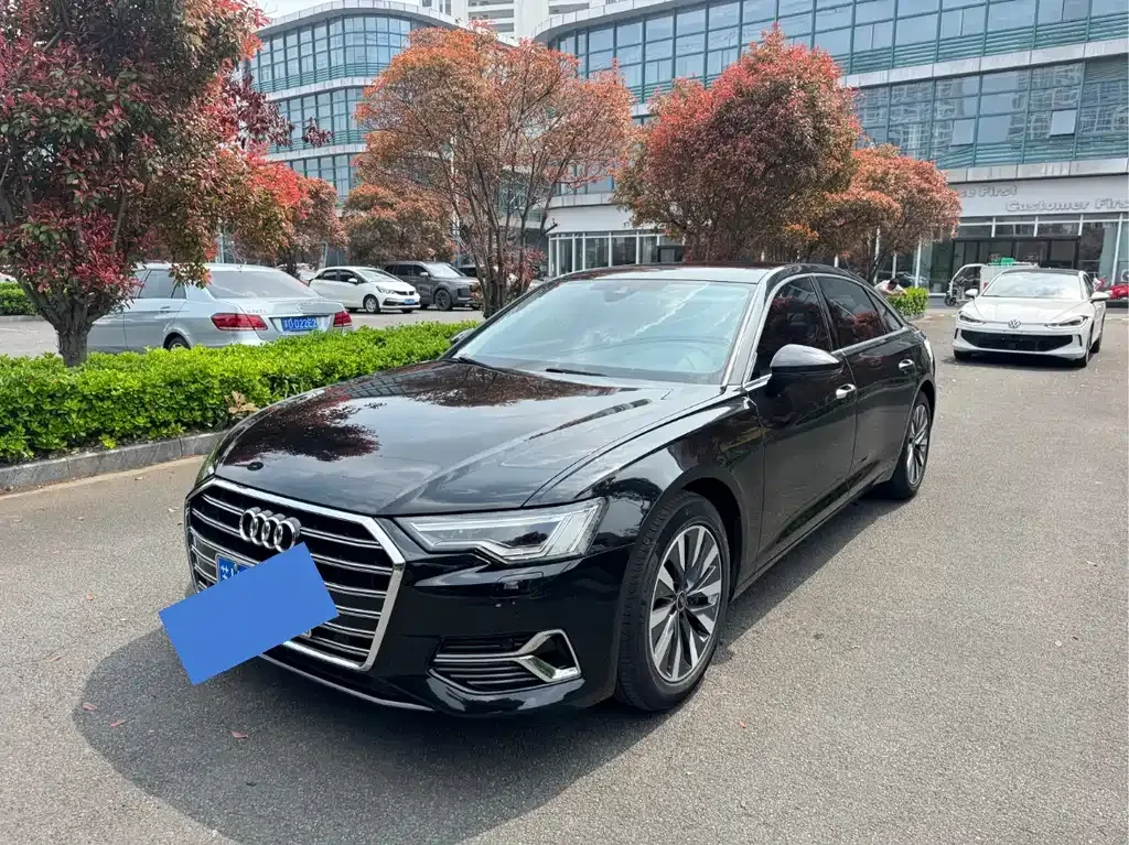 Audi A6L 2023 из CN, фото 1