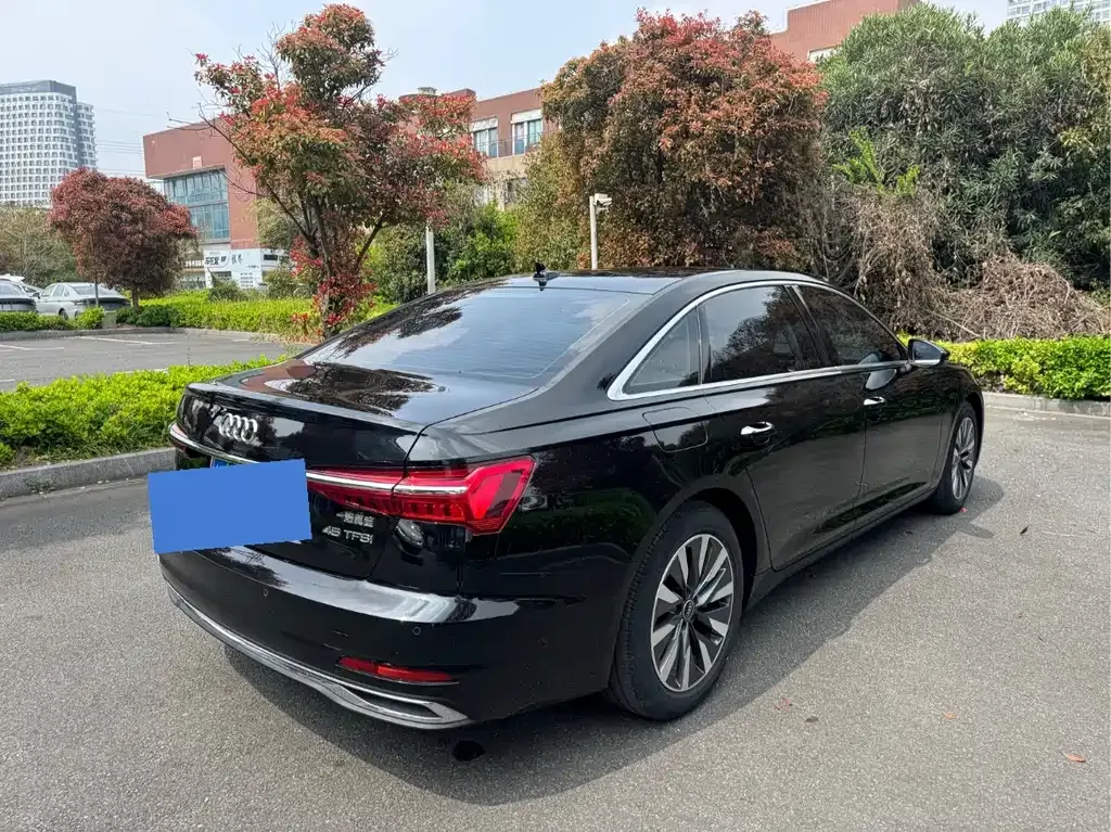Audi A6L 2023 из CN, фото 9