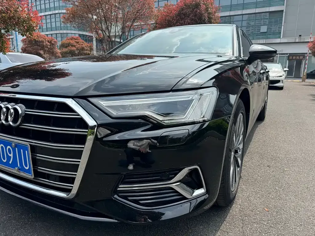 Audi A6L 2023 из CN, фото 3