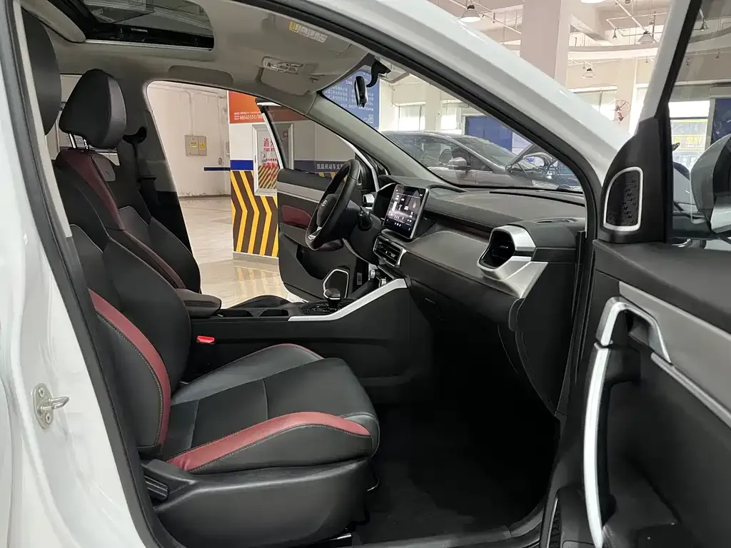 Geely Binyue 2022 из CN, фото 6