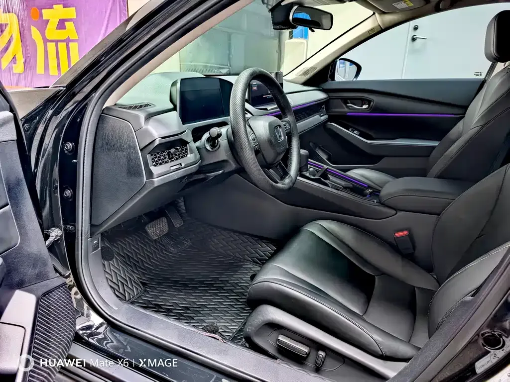 Honda Accord — фото 10