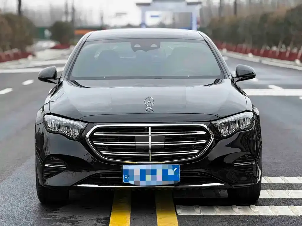 Mercedes-Benz E-Class 2024 из CN, фото 4