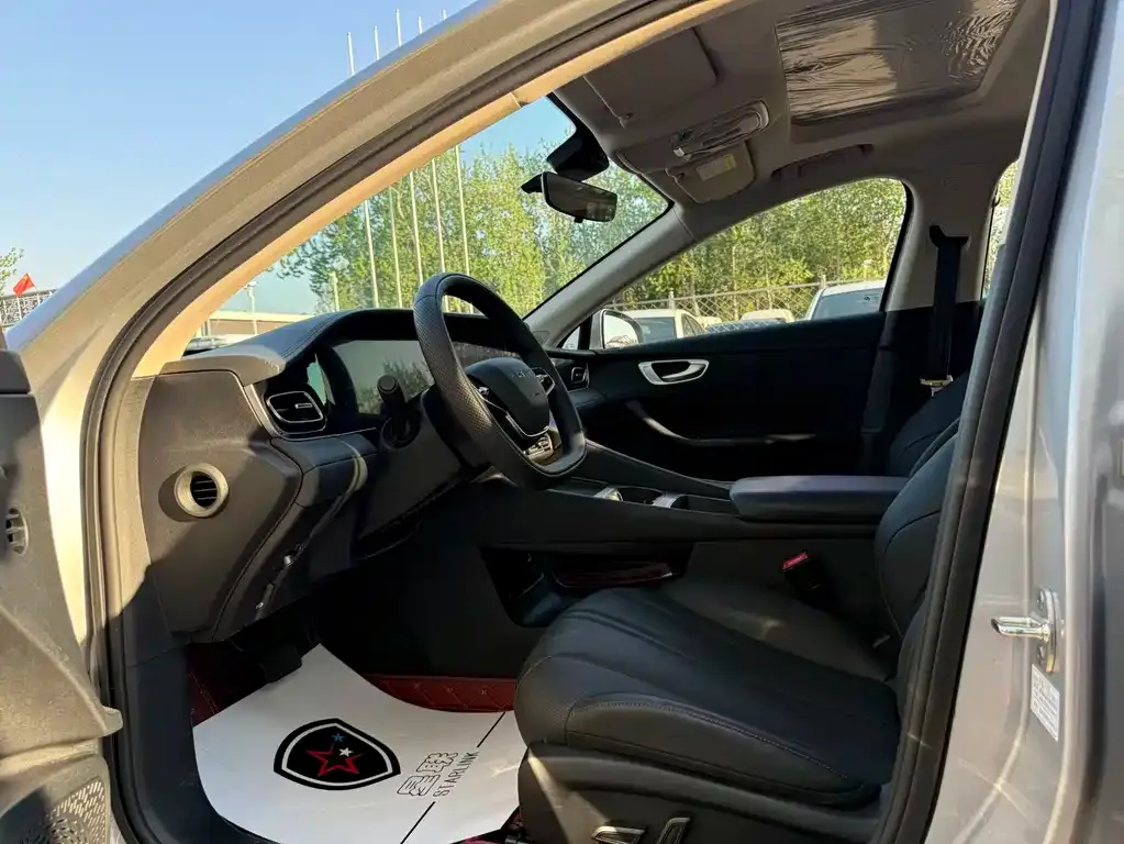 Roewe D7 2025 из CN, фото 10
