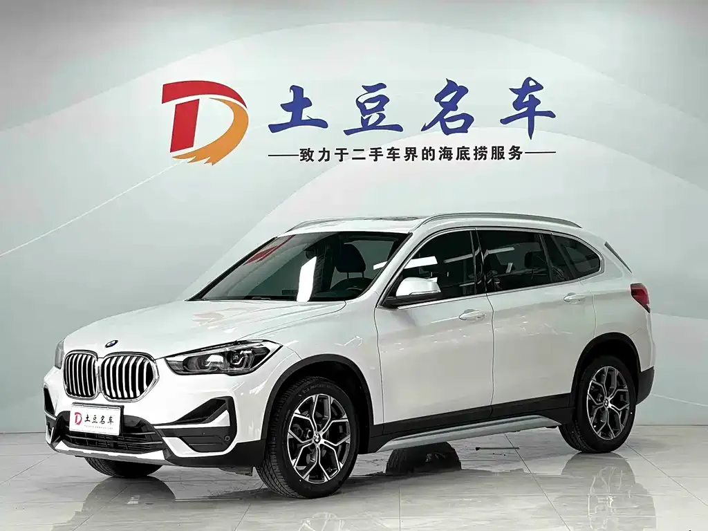 BMW X1 — фото 1