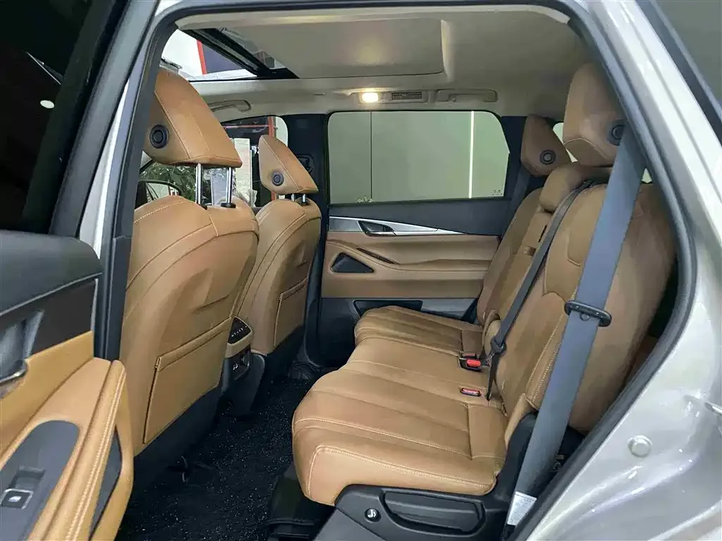 Infiniti QX60 2025 из CN, фото 10