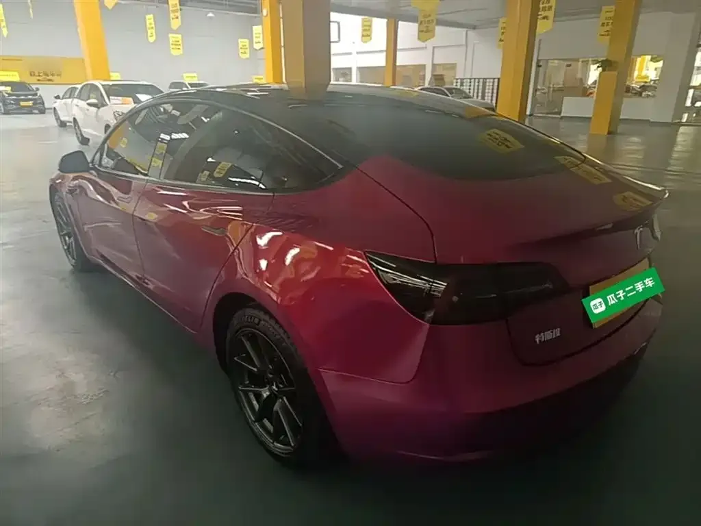 Tesla Model 3 — фото 5