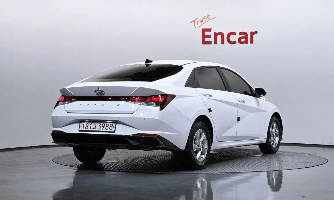 Hyundai AVANTE 2021 из KR, фото 3