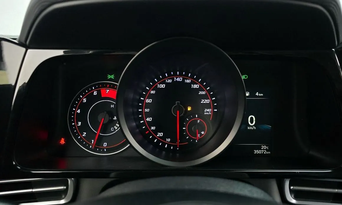 Hyundai AVANTE 2021 из KR, фото 4