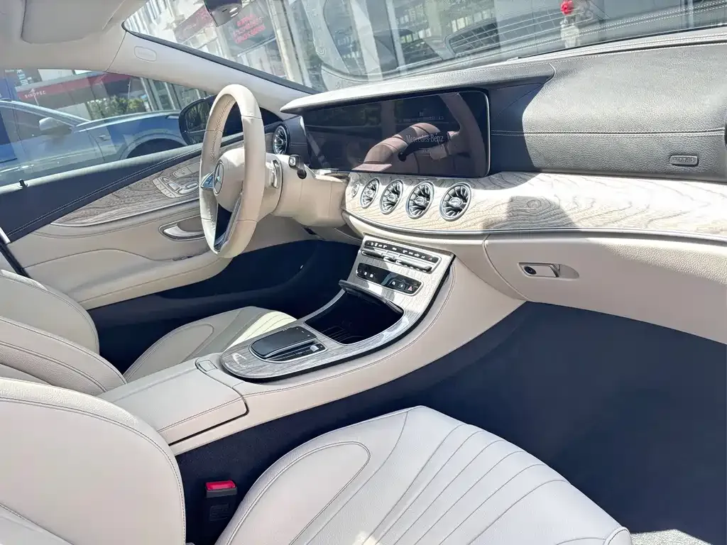 Mercedes-Benz CLS — фото 8
