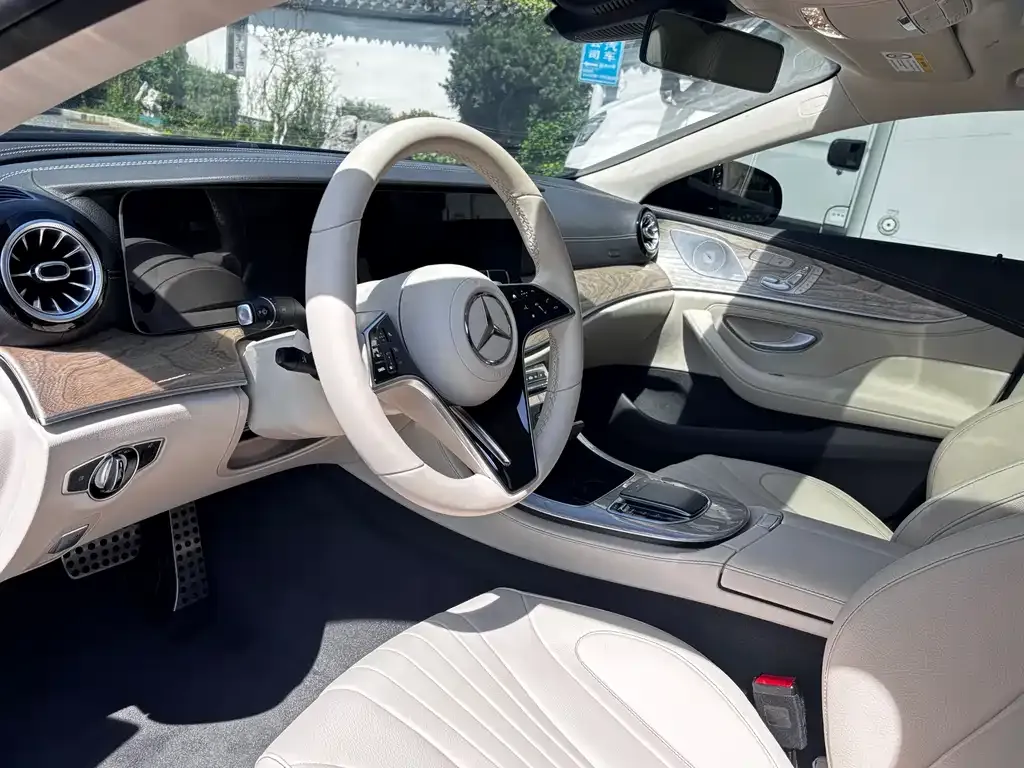 Mercedes-Benz CLS — фото 3