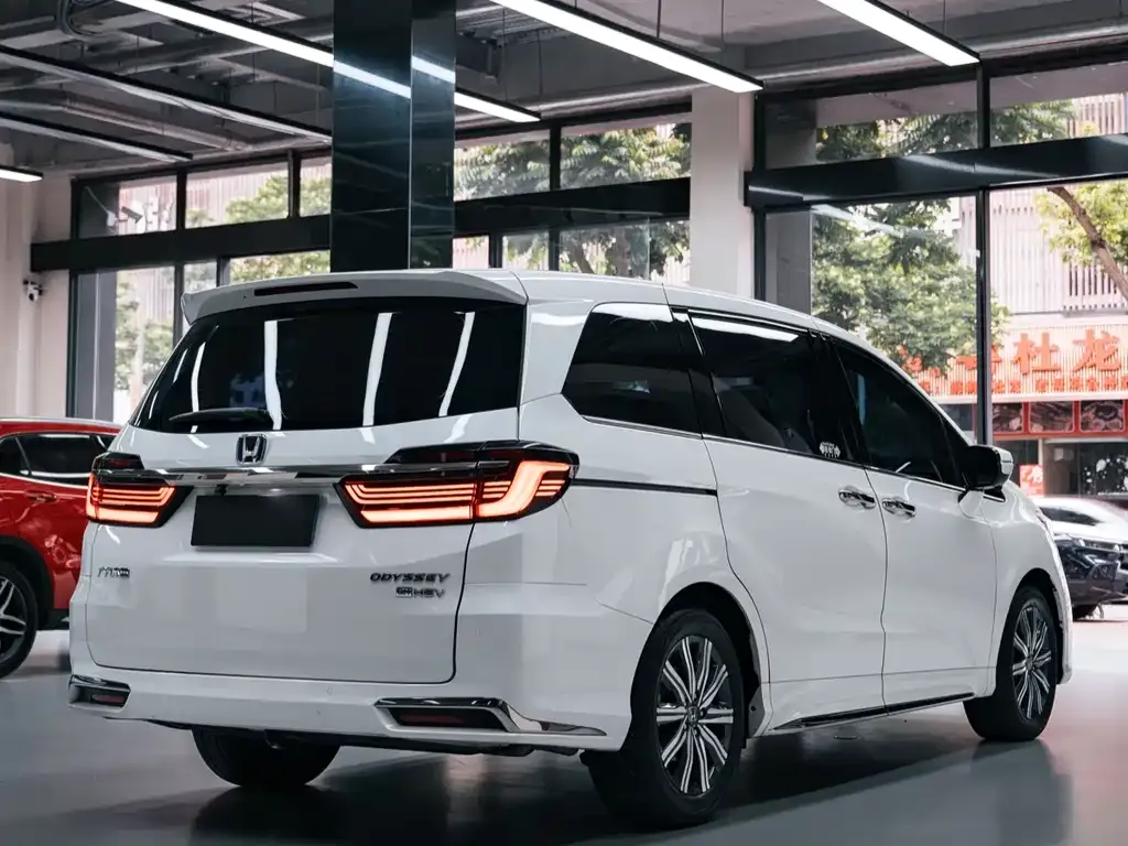 Honda Odyssey 2023 из CN, фото 5