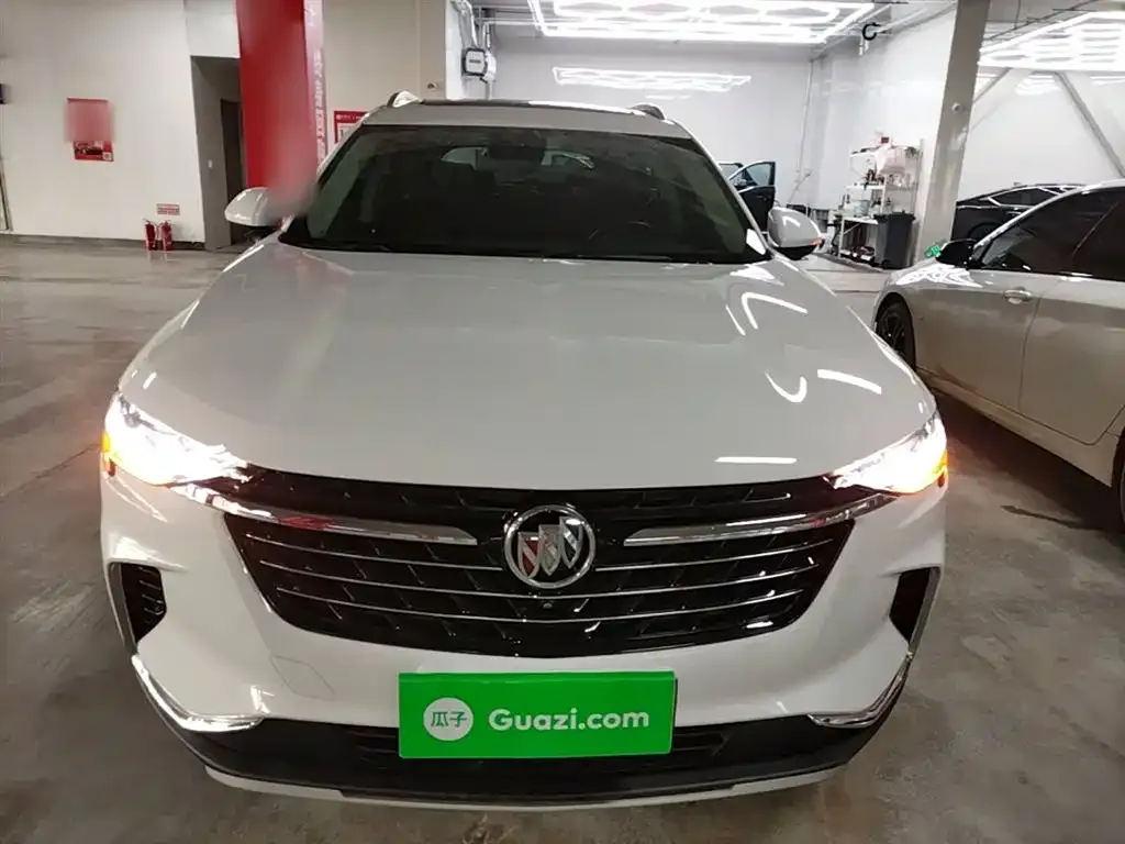 Buick Envision Plus — фото 5