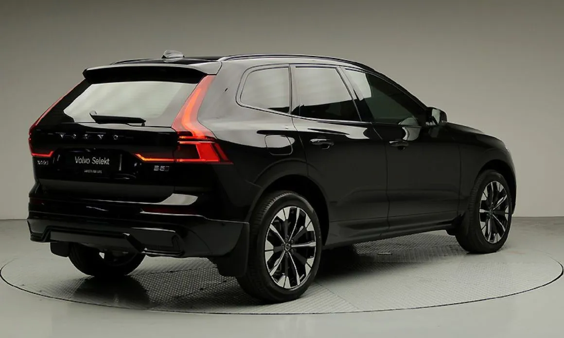 Volvo XC60 — фото 7