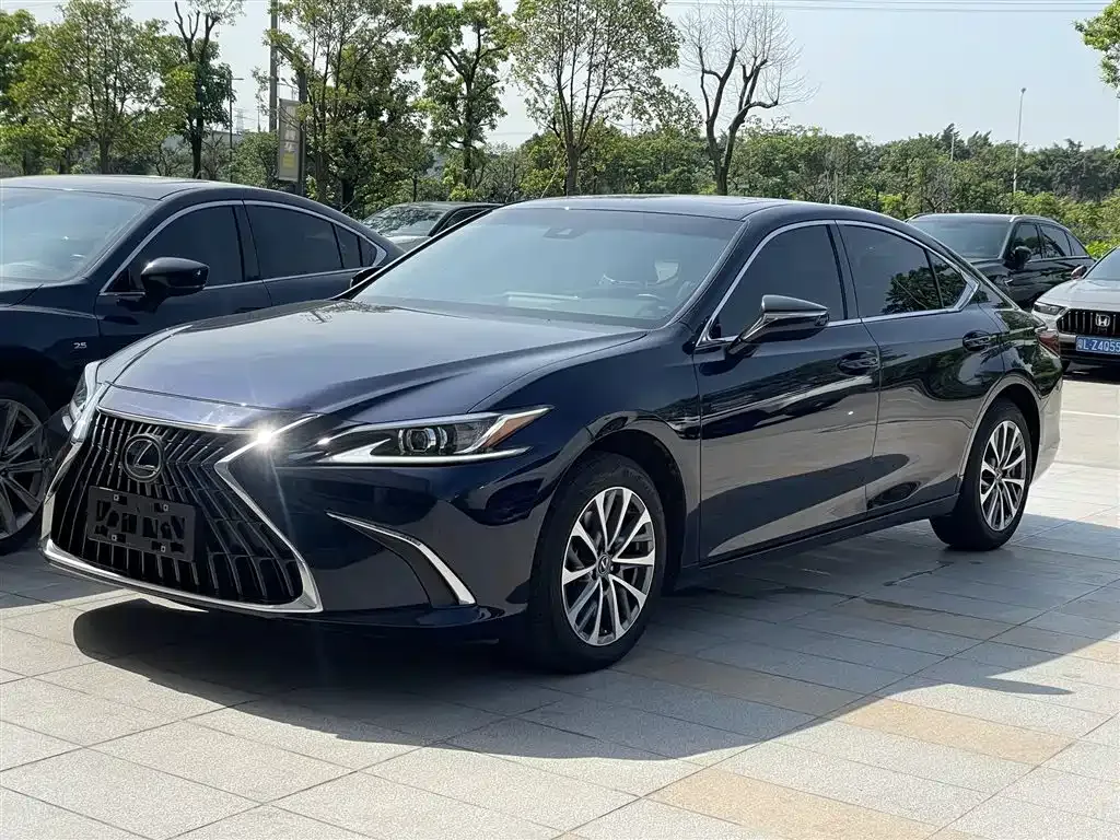 Lexus ES 2024 из CN, фото 1