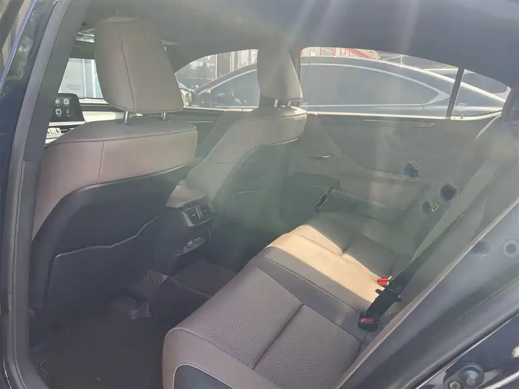 Lexus ES 2024 из CN, фото 3