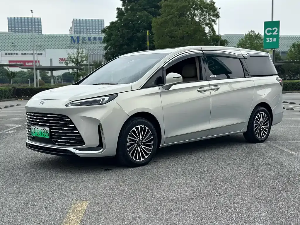 Buick GL8 Hybrid