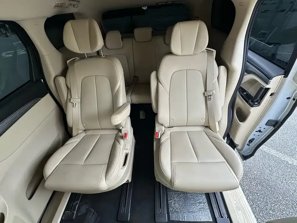 Buick GL8 Hybrid 2025 из CN, фото 5