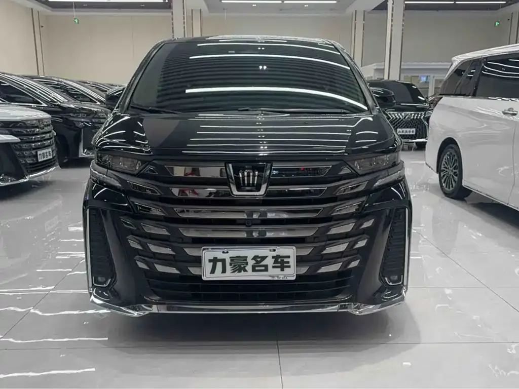 Toyota Vellfire — фото 10