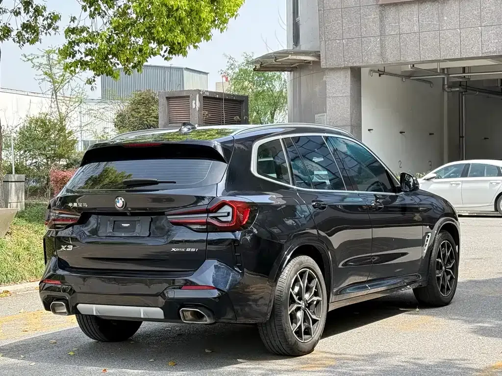 BMW X3 — фото 9