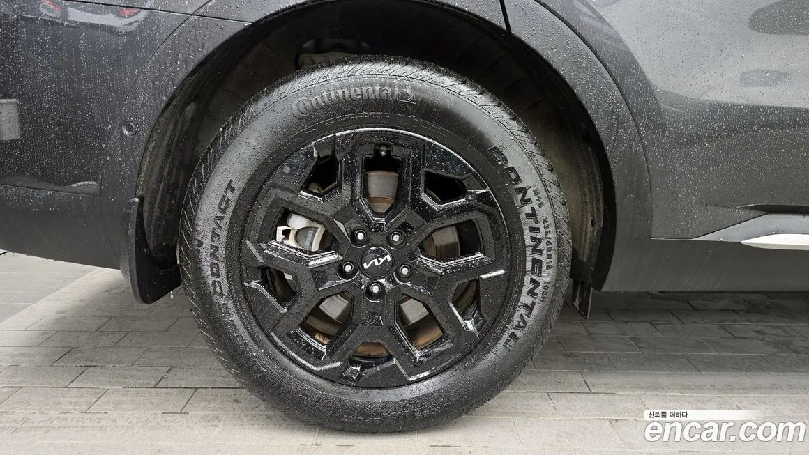Kia Sorento — фото 9