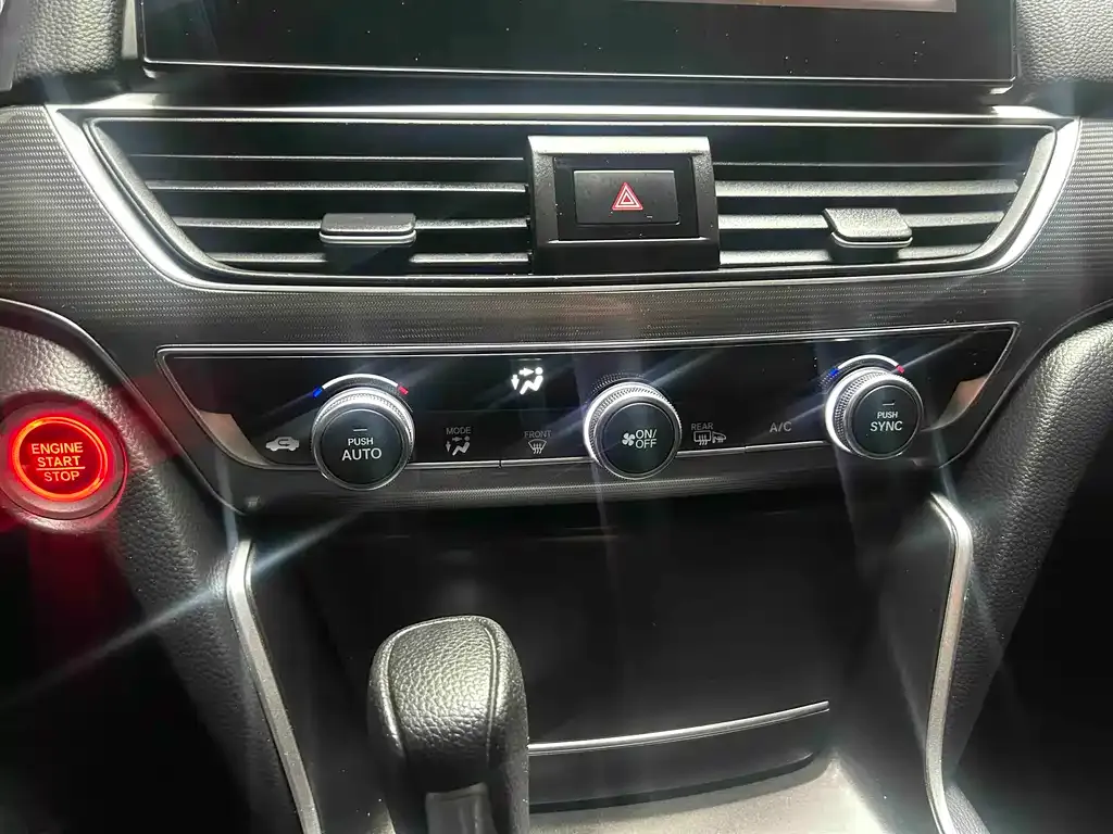 Honda Accord — фото 3