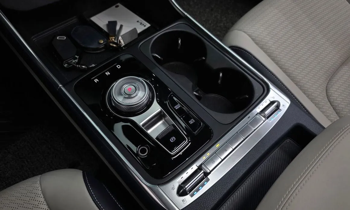 Kia Carnival 2025 из KR, фото 7