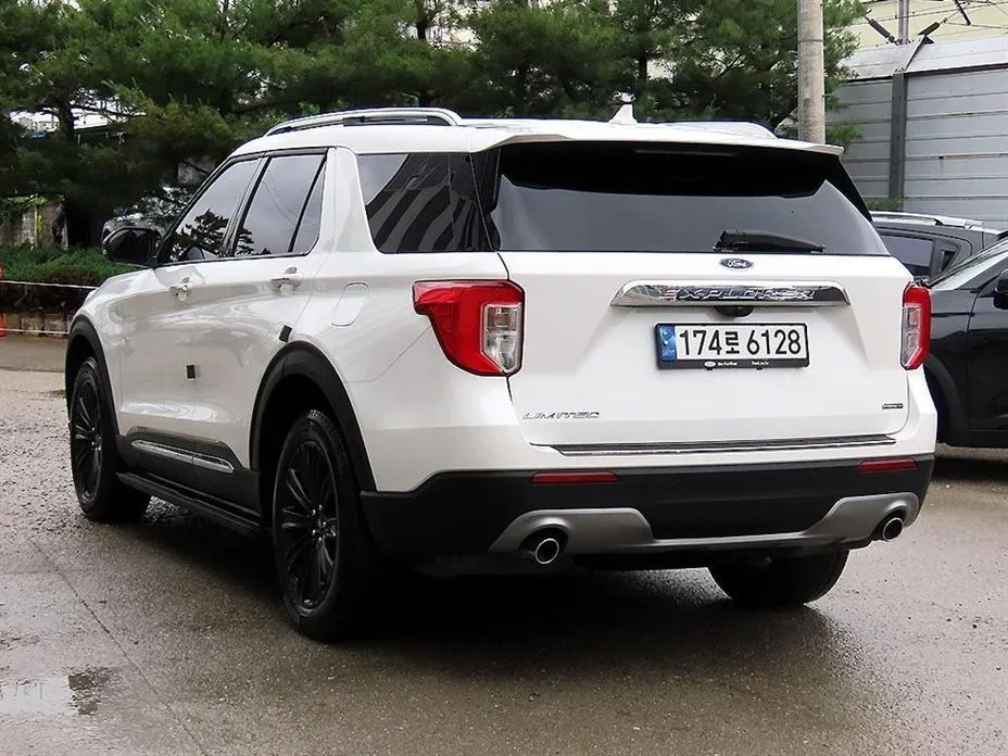 Ford Explorer 2022 из KR, фото 6