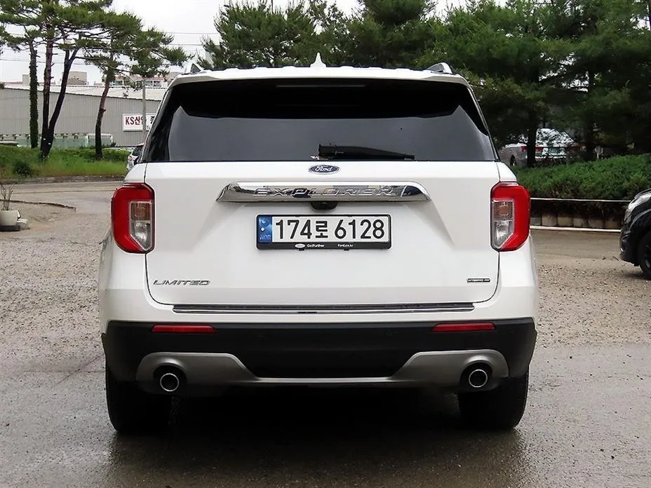 Ford Explorer 2022 из KR, фото 7