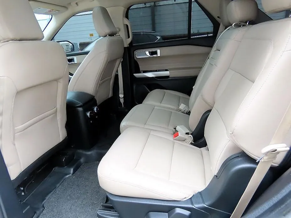 Ford Explorer 2022 из KR, фото 3