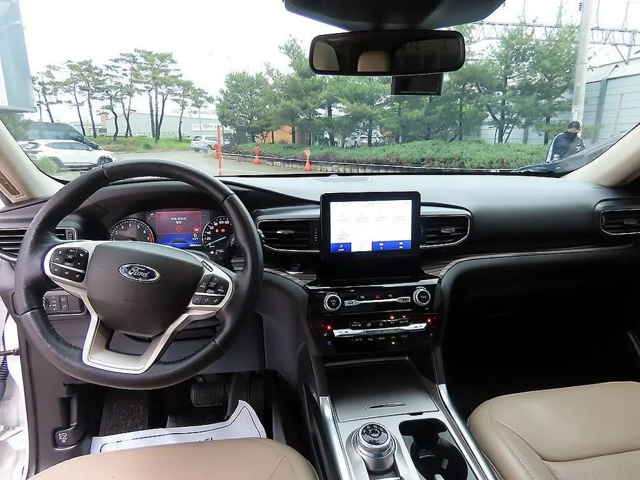 Ford Explorer 2022 из KR, фото 10