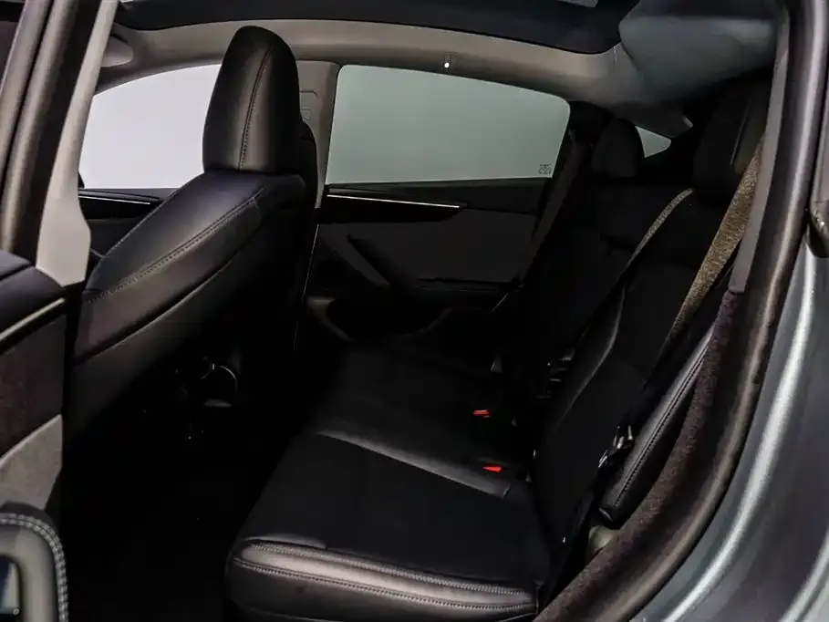 Tesla Model Y 2025 из CN, фото 7