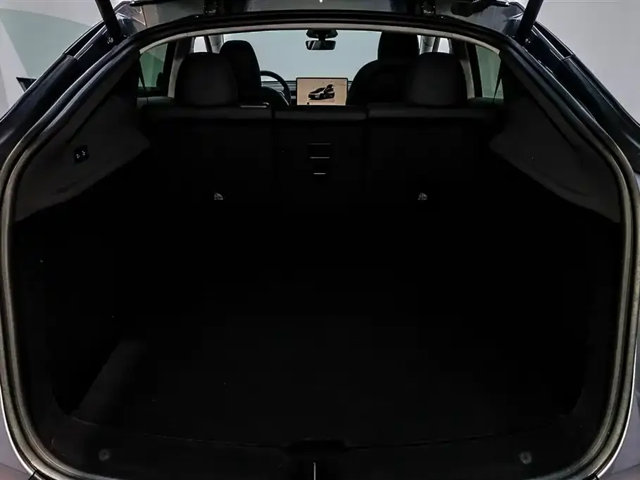 Tesla Model Y 2025 из CN, фото 8