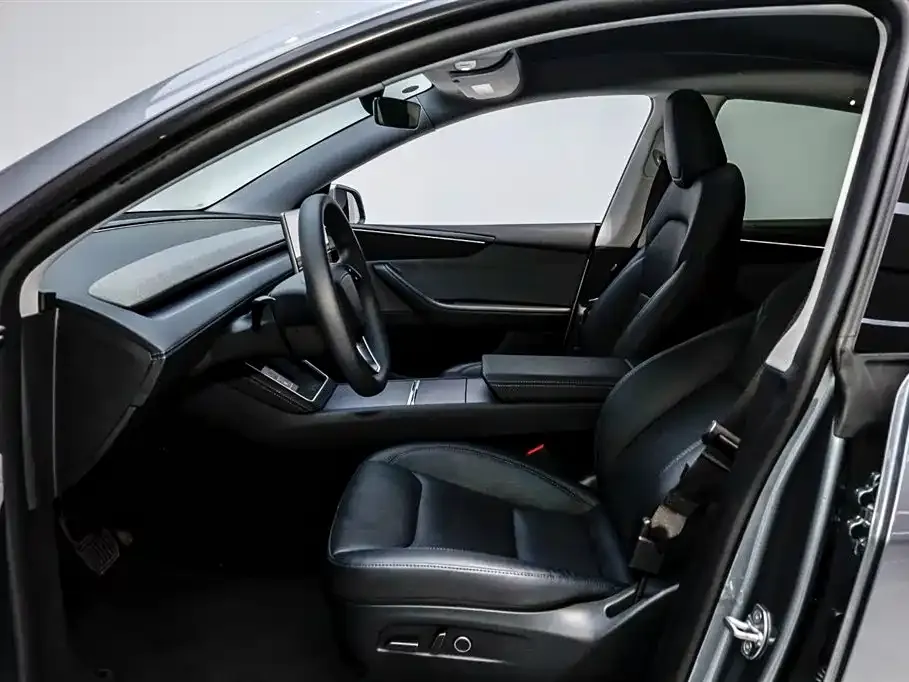 Tesla Model Y 2025 из CN, фото 5