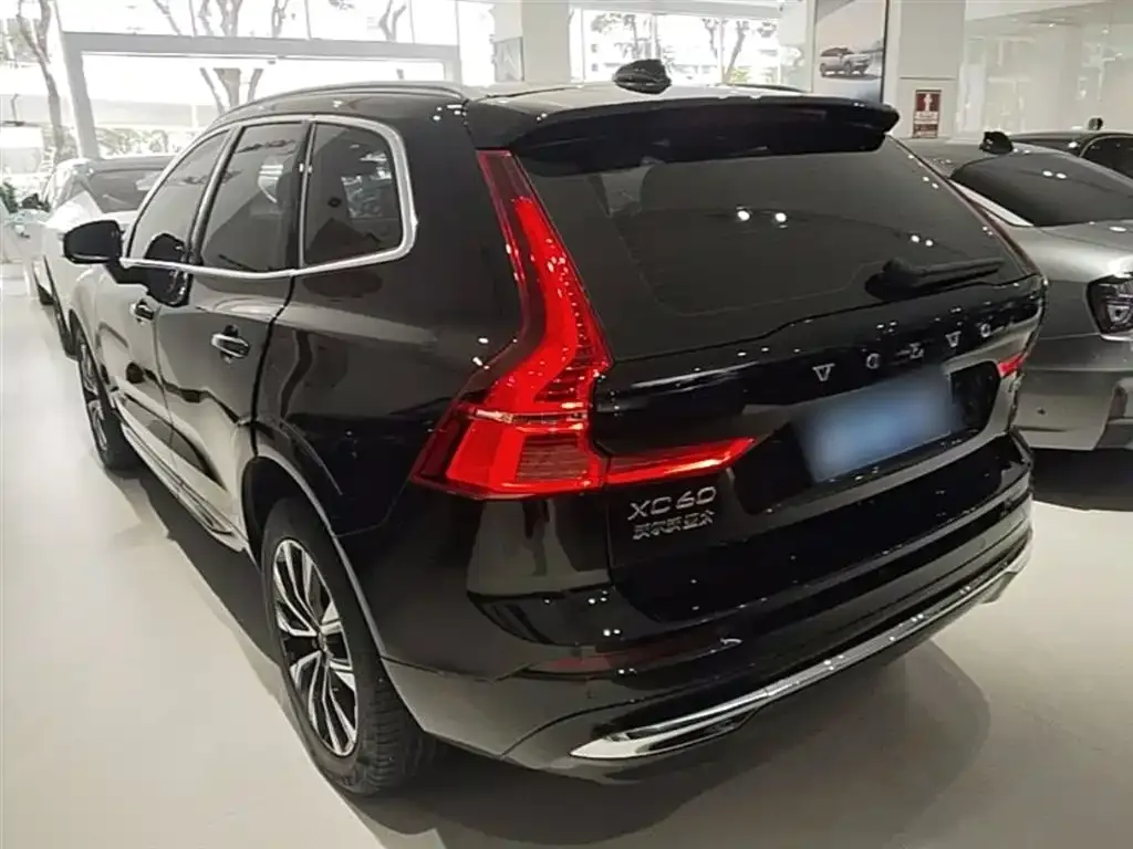 Volvo XC60 2024 из CN, фото 5