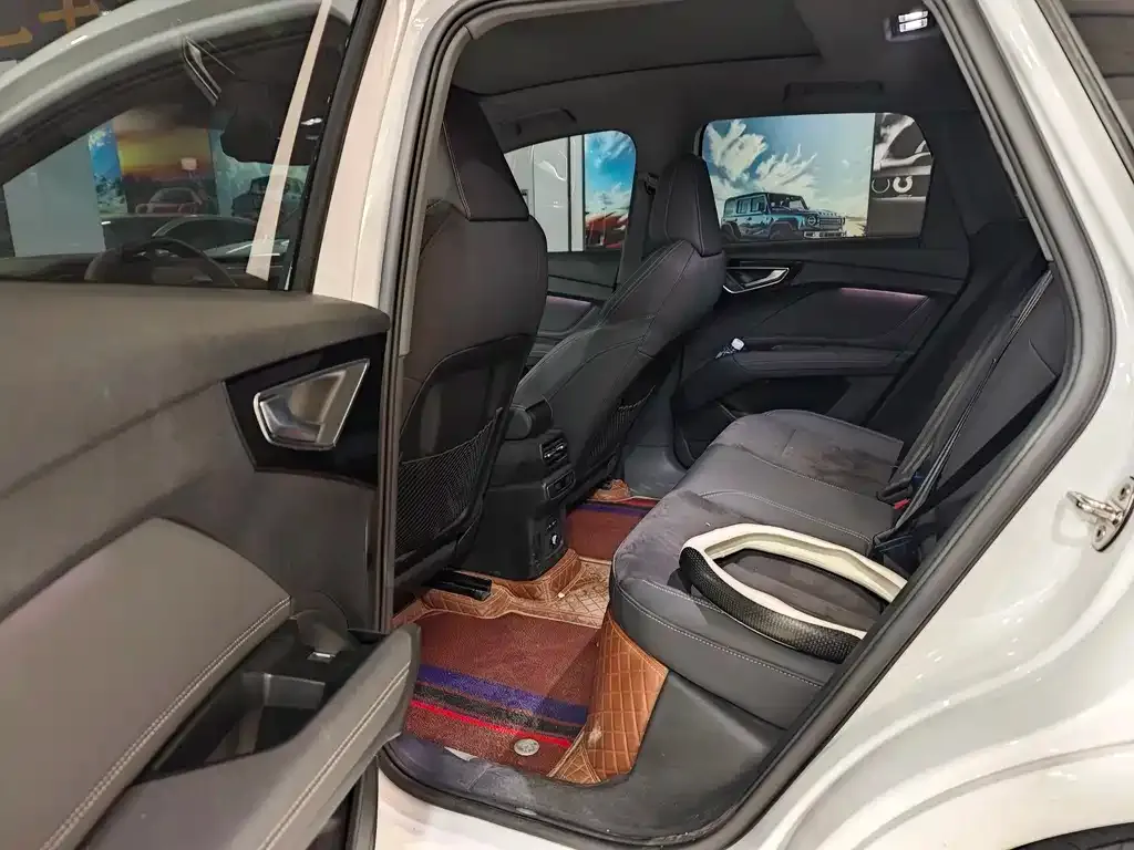 Audi Q4 e-tron 2023 из CN, фото 8