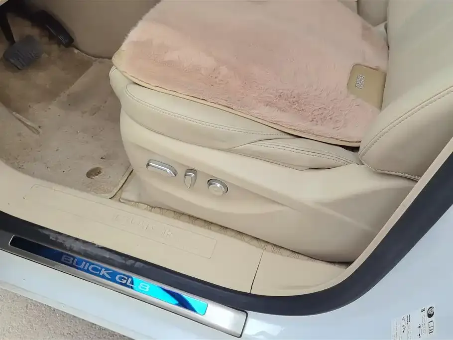 Buick GL8 2023 из CN, фото 9