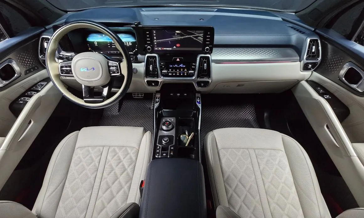 Kia Sorento — фото 10