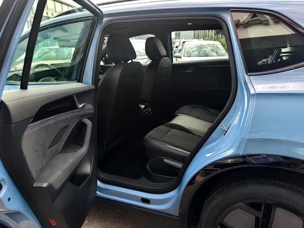 Volkswagen Tiguan L 2024 из CN, фото 4