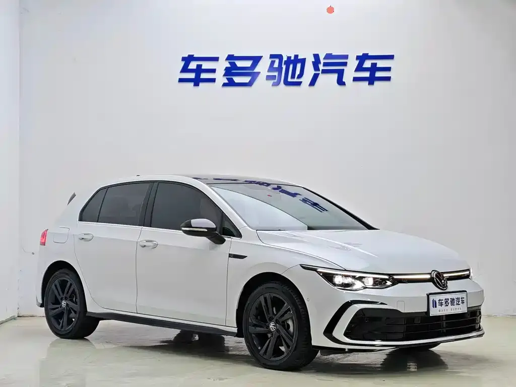 Volkswagen Golf 2021 из CN, фото 2