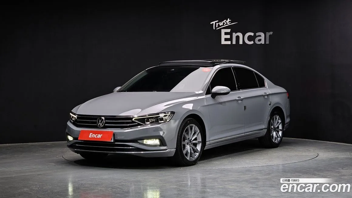 Volkswagen Passat — фото 1