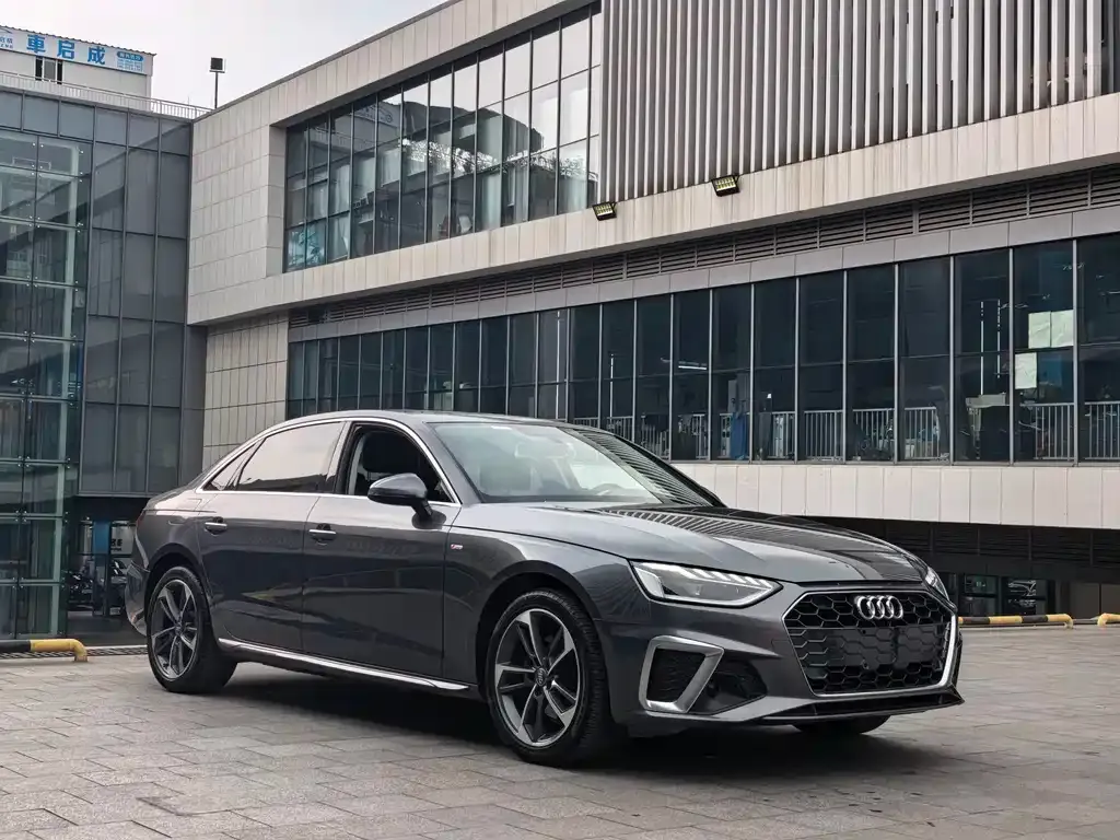 Audi A4L 2021 из CN, фото 10