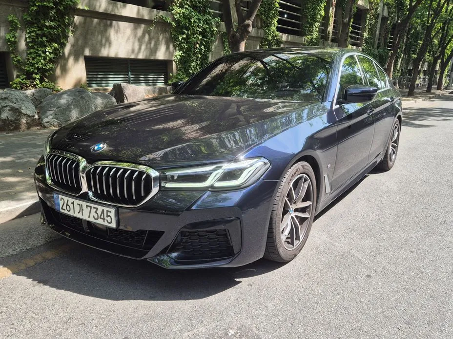 BMW 5-Series — фото 1