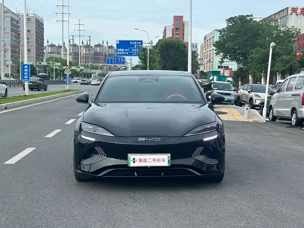 BYD Seal — фото 9
